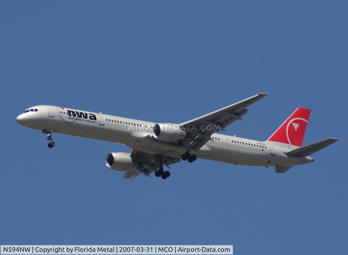 N594NW, 2003 Boeing 757-351 C/N 32994, Northwest