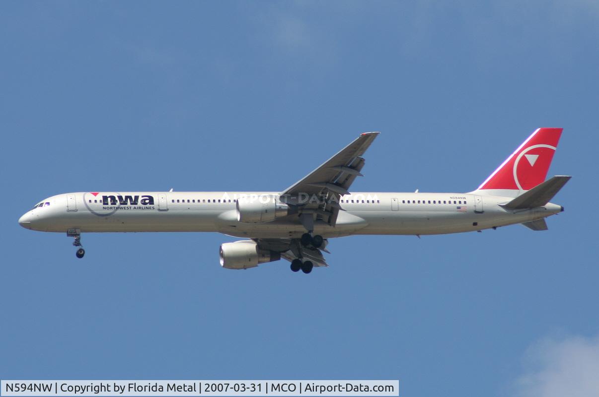 N594NW, 2003 Boeing 757-351 C/N 32994, Northwest