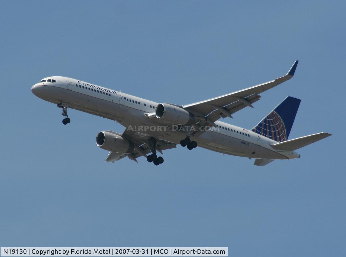 N19130, 1998 Boeing 757-224/ER C/N 28970, Continental