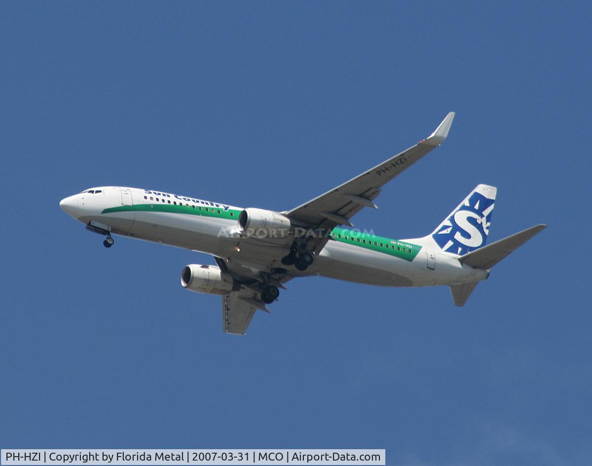 PH-HZI, 2000 Boeing 737-8K2 C/N 28380, Sun Country
