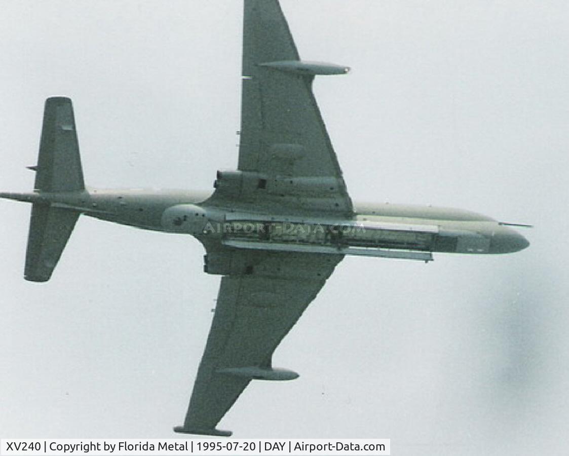 XV240, Hawker Siddeley Nimrod MR.2 C/N 8015, Nimrod - thanks to Peter Nicholson for id'ing the nimrod