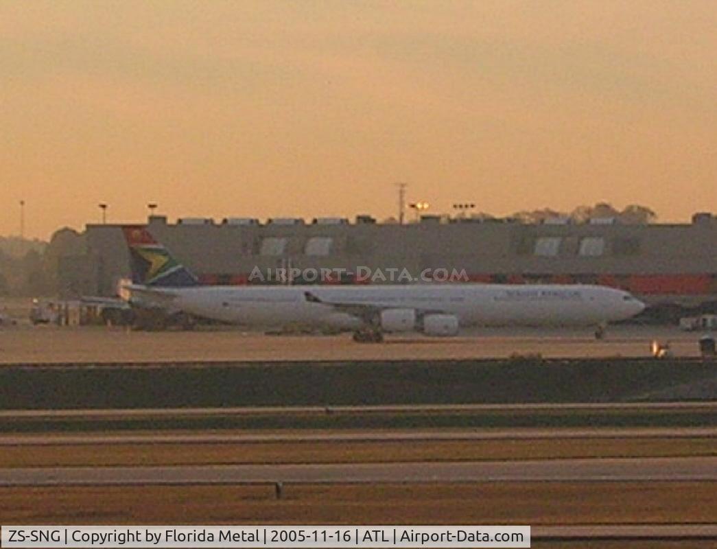 ZS-SNG, 2004 Airbus A340-642 C/N 557, South African A340