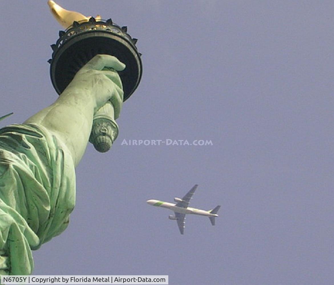 N6705Y, 2000 Boeing 757-232 C/N 30397, Song at Statue of Liberty