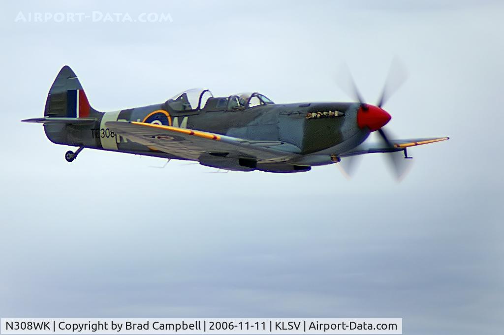 N308WK, 1945 Supermarine 361 Spitfire Tr9 C/N CBAF.4494, William S. Greenwood - Aspen, Colorado / 1944 Vickers Spitfire Mark IX - Aviation Nation 2006.