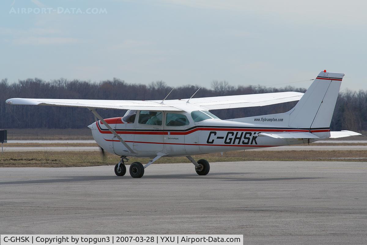 C-GHSK, 1984 Cessna 172P C/N 17276267, Departing Ramp III.