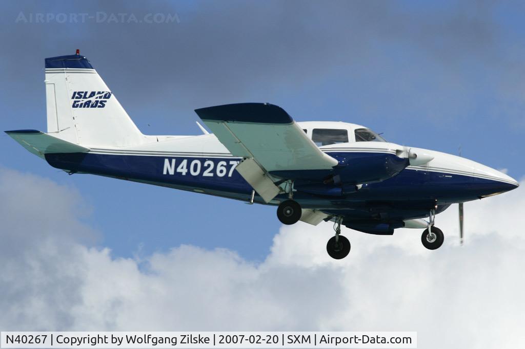 N40267, 1973 Piper PA-23-250 Aztec C/N 27-7305080, visitor