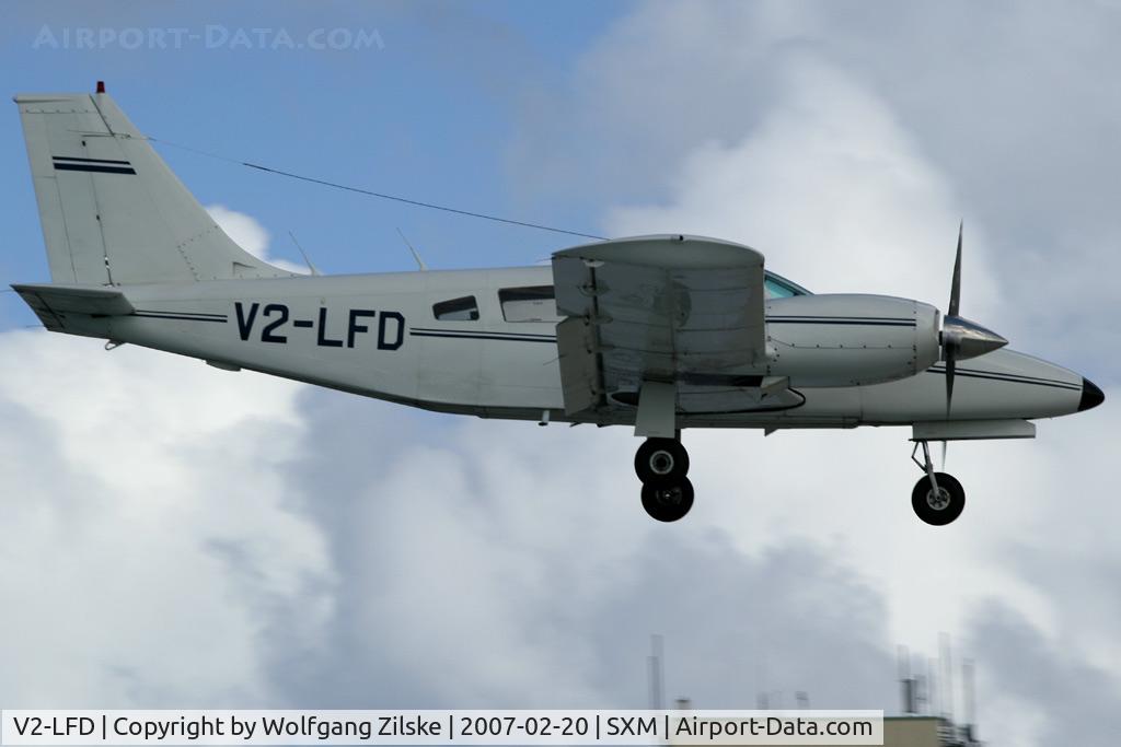 V2-LFD, Piper PA-34-200T C/N Not found V2-LFD, visitor