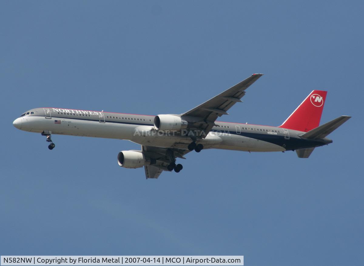 N582NW, 2002 Boeing 757-351 C/N 32981, Northwest