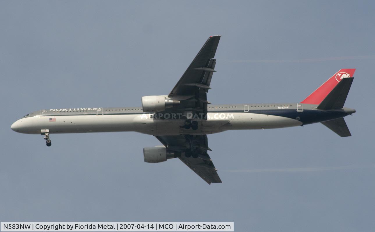 N583NW, 2002 Boeing 757-351 C/N 32983, Northwest