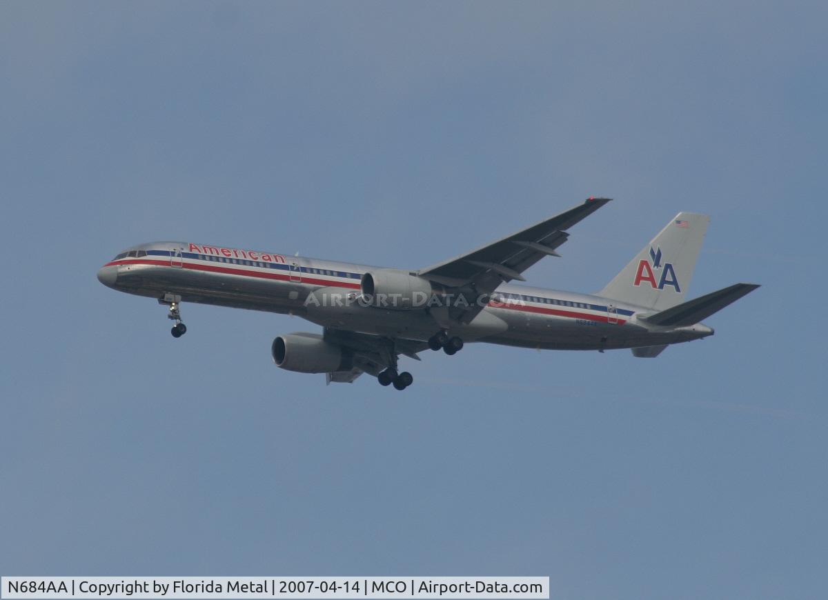 N684AA, 1992 Boeing 757-223 C/N 25341, American