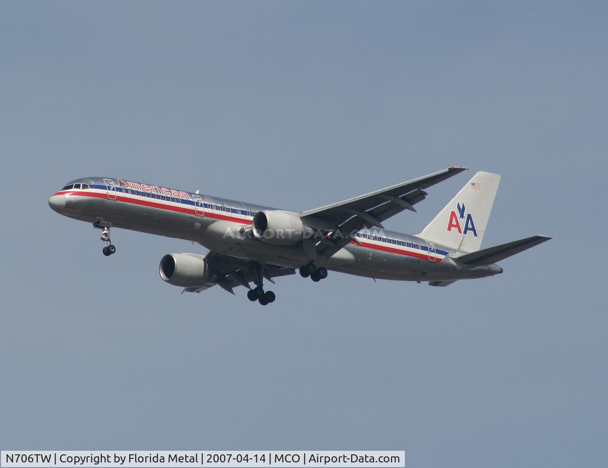 N706TW, 1997 Boeing 757-2Q8 C/N 28165, American
