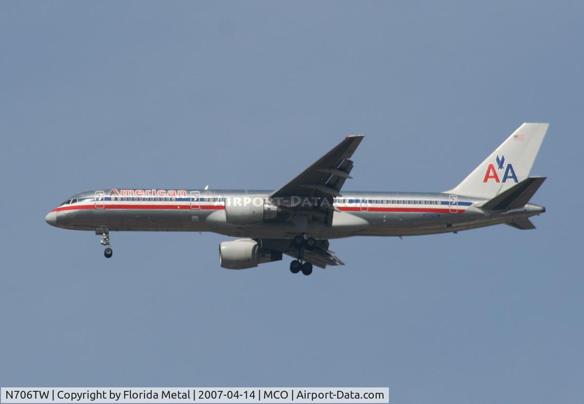 N706TW, 1997 Boeing 757-2Q8 C/N 28165, American