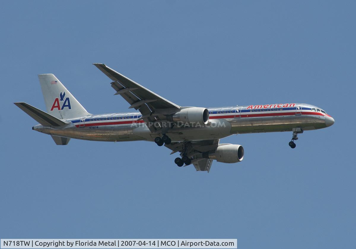 N718TW, 1999 Boeing 757-231 C/N 28486, American