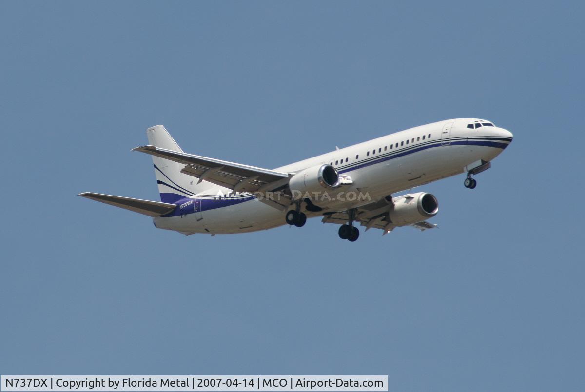 N737DX, 1990 Boeing 737-408 C/N 24804, Private