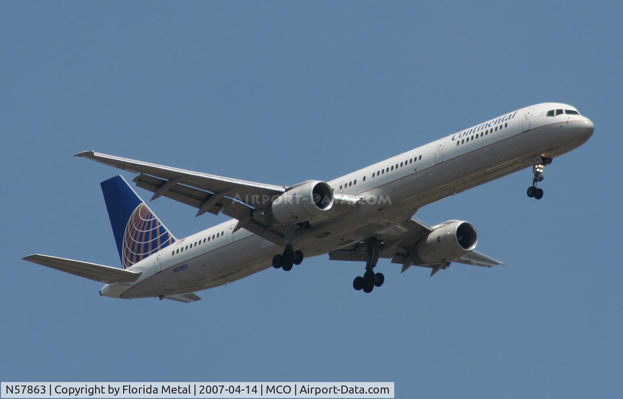 N57863, 2001 Boeing 757-33N C/N 32587, Continental