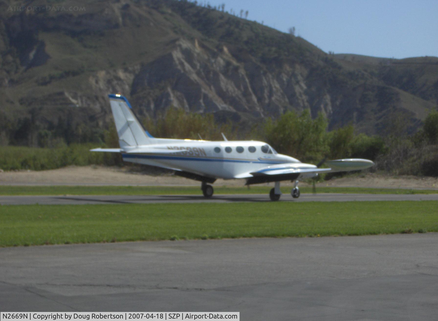 N2669N, 1979 Cessna 340A C/N 340A0735, 1979 Cessna 340A, two Continental TSIO-520-NB 310 Hp each, pressurized, landing roll to very end of 2,650 ft Rwy 22 overrun