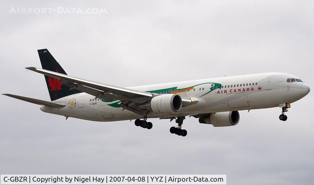 C-GBZR, 1992 Boeing 767-38E/ER C/N 25404, On Final approach for Rwy 23