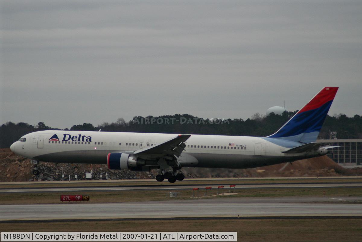 N188DN, 1996 Boeing 767-332 C/N 27583, Delta