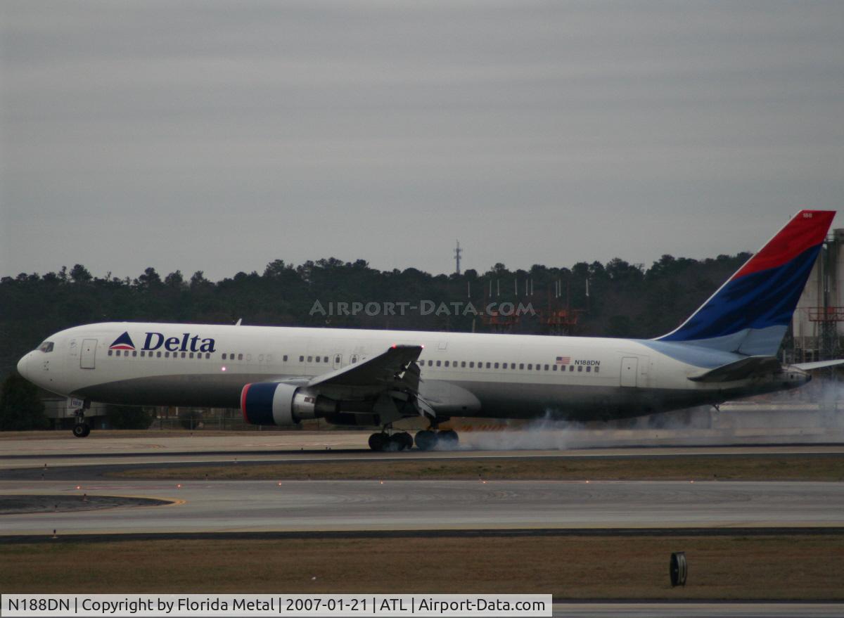 N188DN, 1996 Boeing 767-332 C/N 27583, Delta