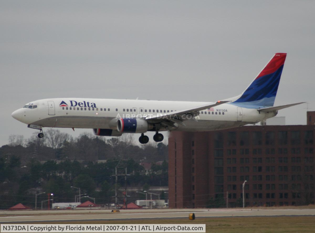 N373DA, 1998 Boeing 737-832 C/N 29621, Delta