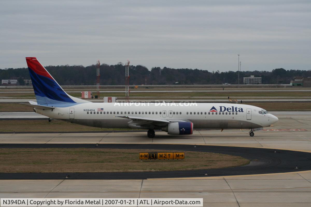 N394DA, 2000 Boeing 737-832 C/N 30562, Delta