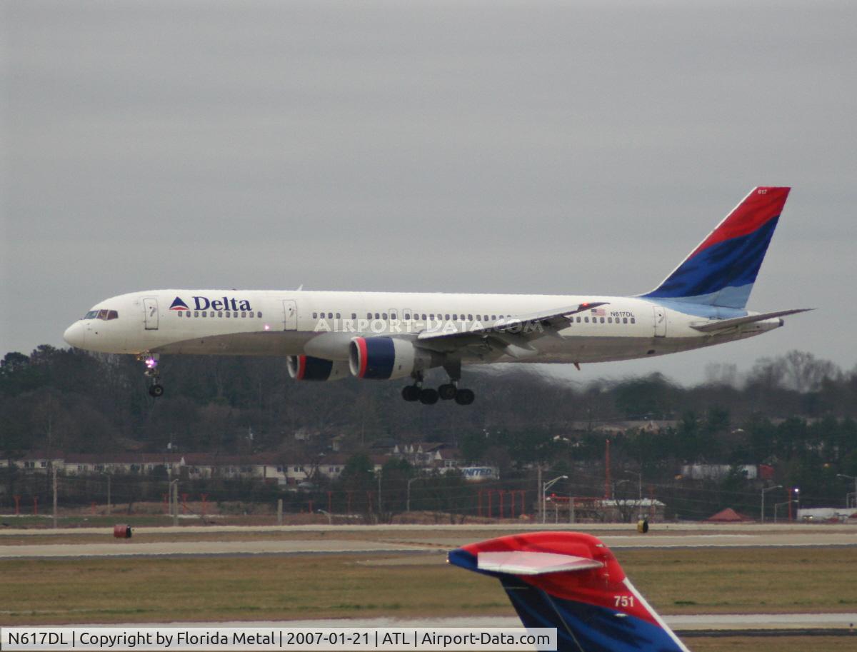 N617DL, 1986 Boeing 757-232 C/N 22907, Delta