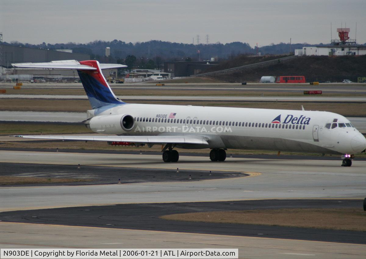 N903DE, 1992 McDonnell Douglas MD-88 C/N 53380, Delta