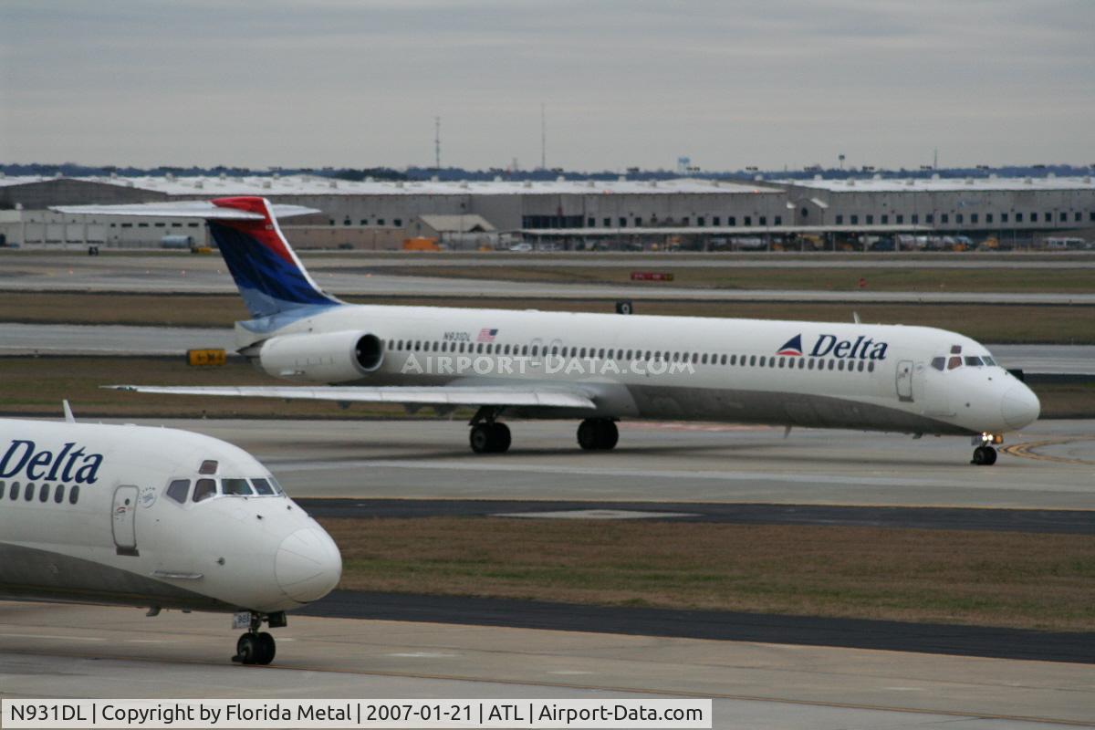 N931DL, 1988 McDonnell Douglas MD-88 C/N 49718, Delta