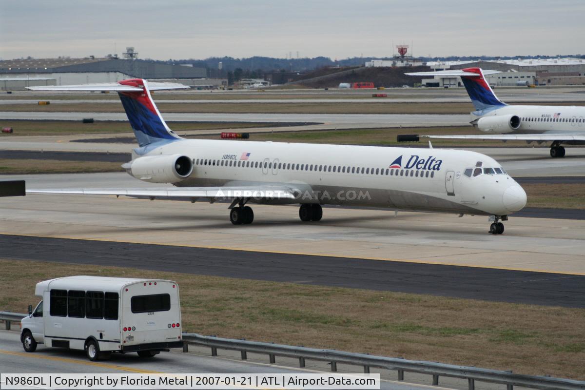 N986DL, 1991 McDonnell Douglas MD-88 C/N 53313, Delta