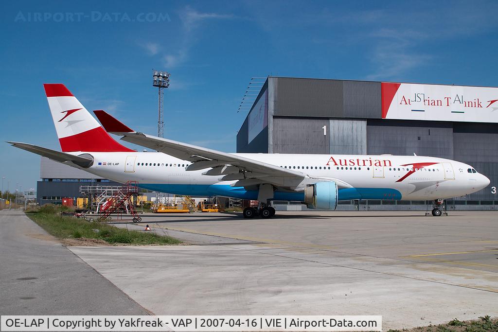 OE-LAP, 2000 Airbus A330-223 C/N 317, Austrian Airlines Airbus 330-200 stored without engines