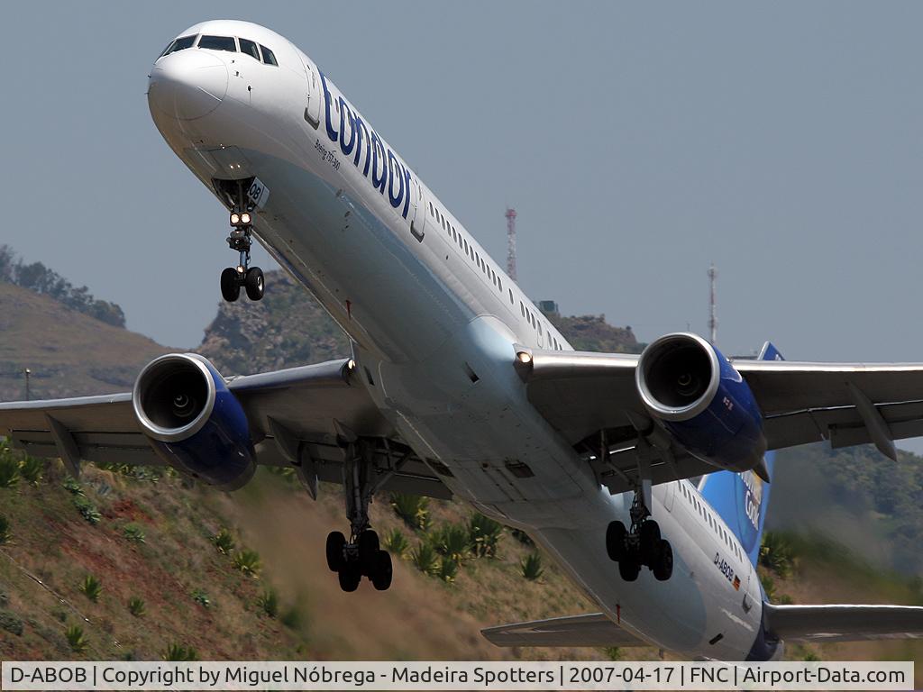 D-ABOB, 1998 Boeing 757-330 C/N 29017, Take off in rwy 23.