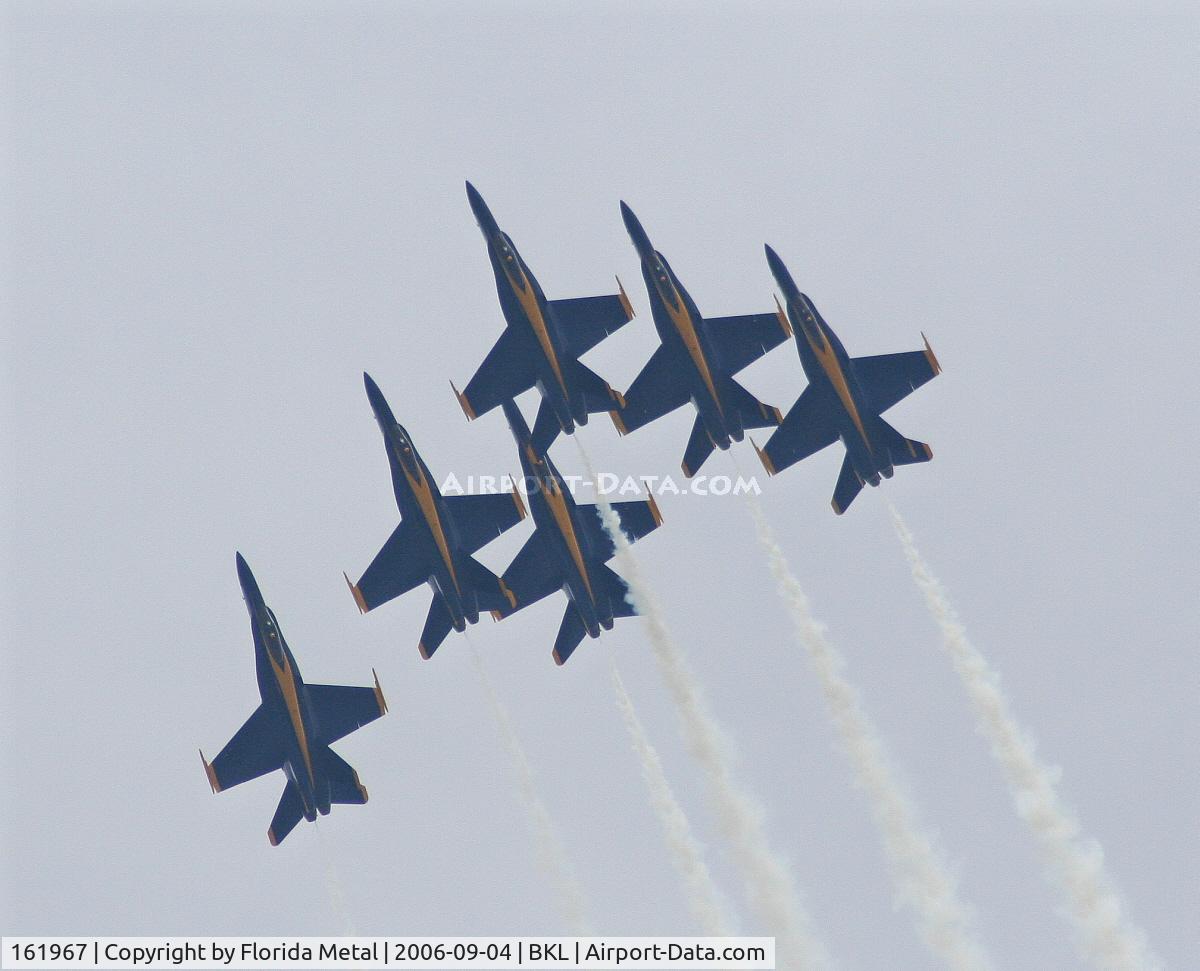 161967, McDonnell Douglas F/A-18A Hornet C/N 0183/A144, Formation