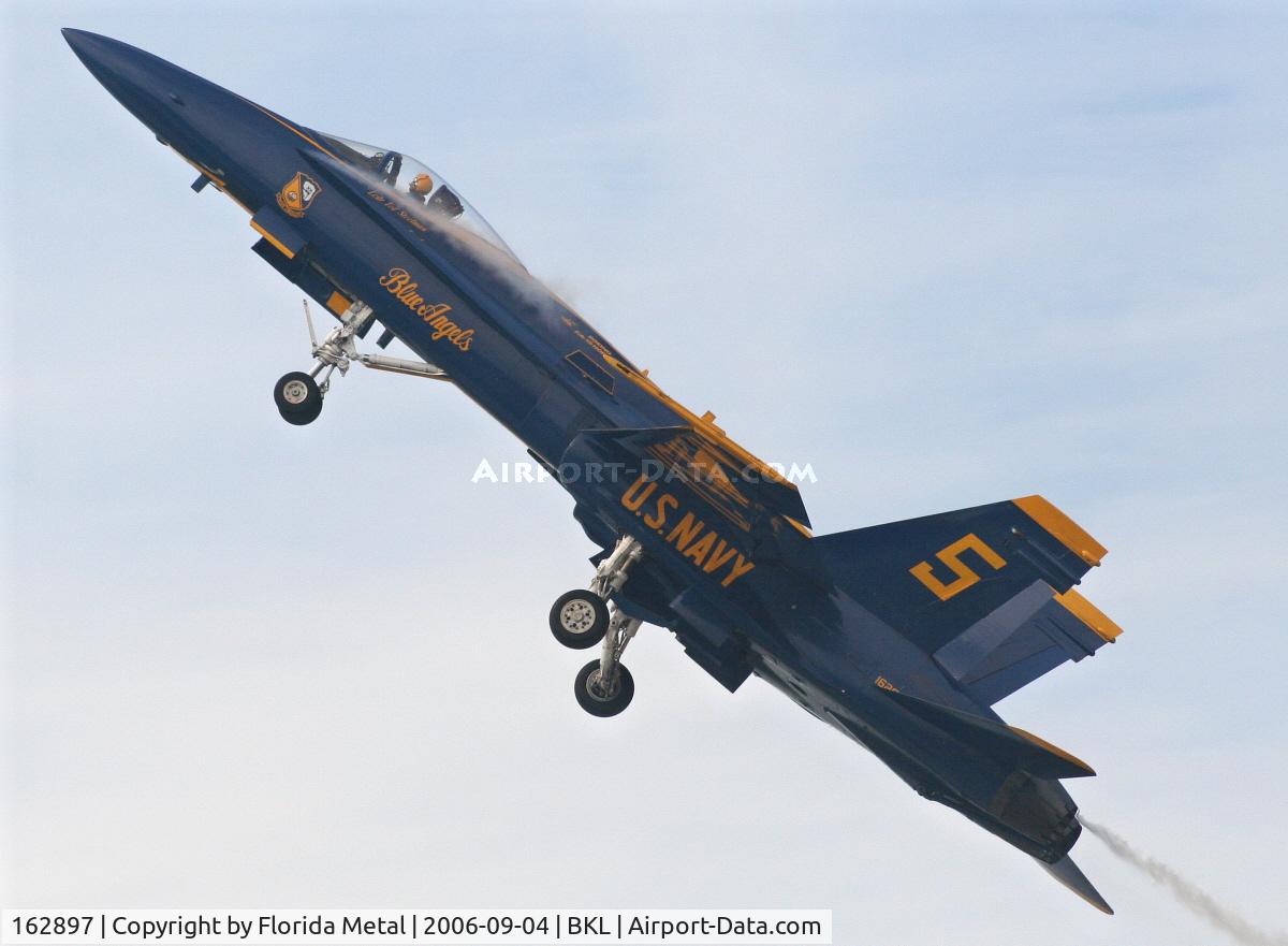 162897, McDonnell Douglas F/A-18A Hornet C/N 0450/A370, #5