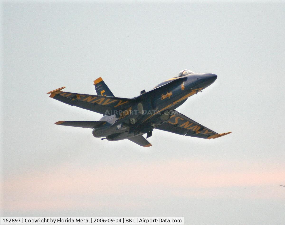 162897, McDonnell Douglas F/A-18A Hornet C/N 0450/A370, #5