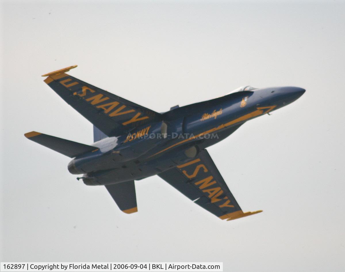 162897, McDonnell Douglas F/A-18A Hornet C/N 0450/A370, #5