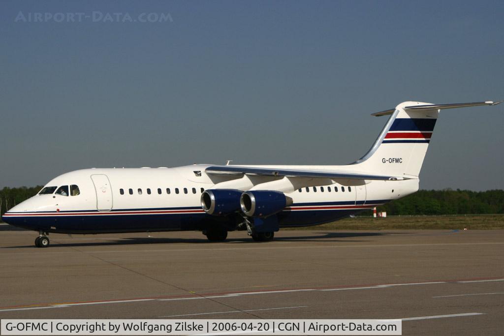 G-OFMC, 1995 British Aerospace Avro 146-RJ100 C/N E3264, visitor
