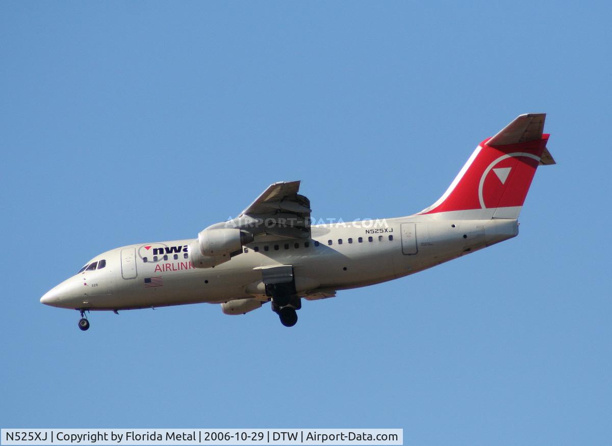 N525XJ, 1999 British Aerospace Avro 146-RJ85A C/N E2350, Mesaba