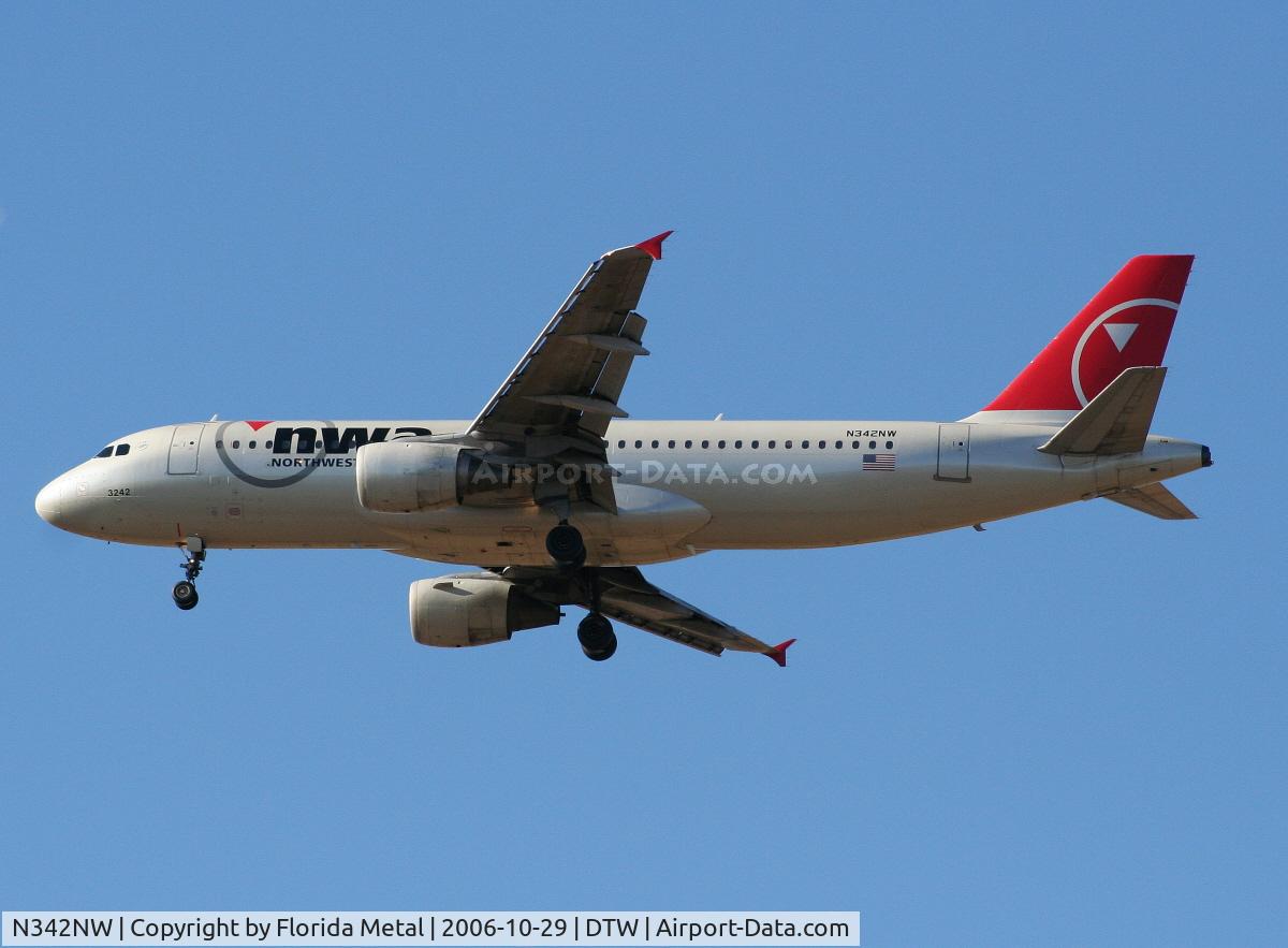 N342NW, 1993 Airbus A320-212 C/N 381, Northwest