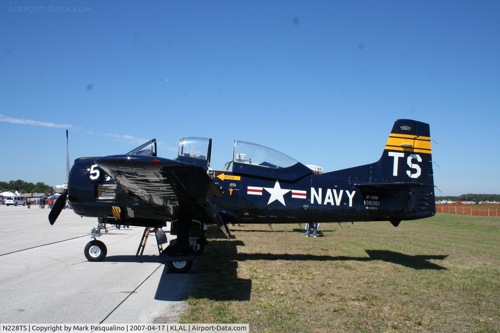 N228TS, 1954 North American T-28D Trojan C/N 200-422, North American T-28B