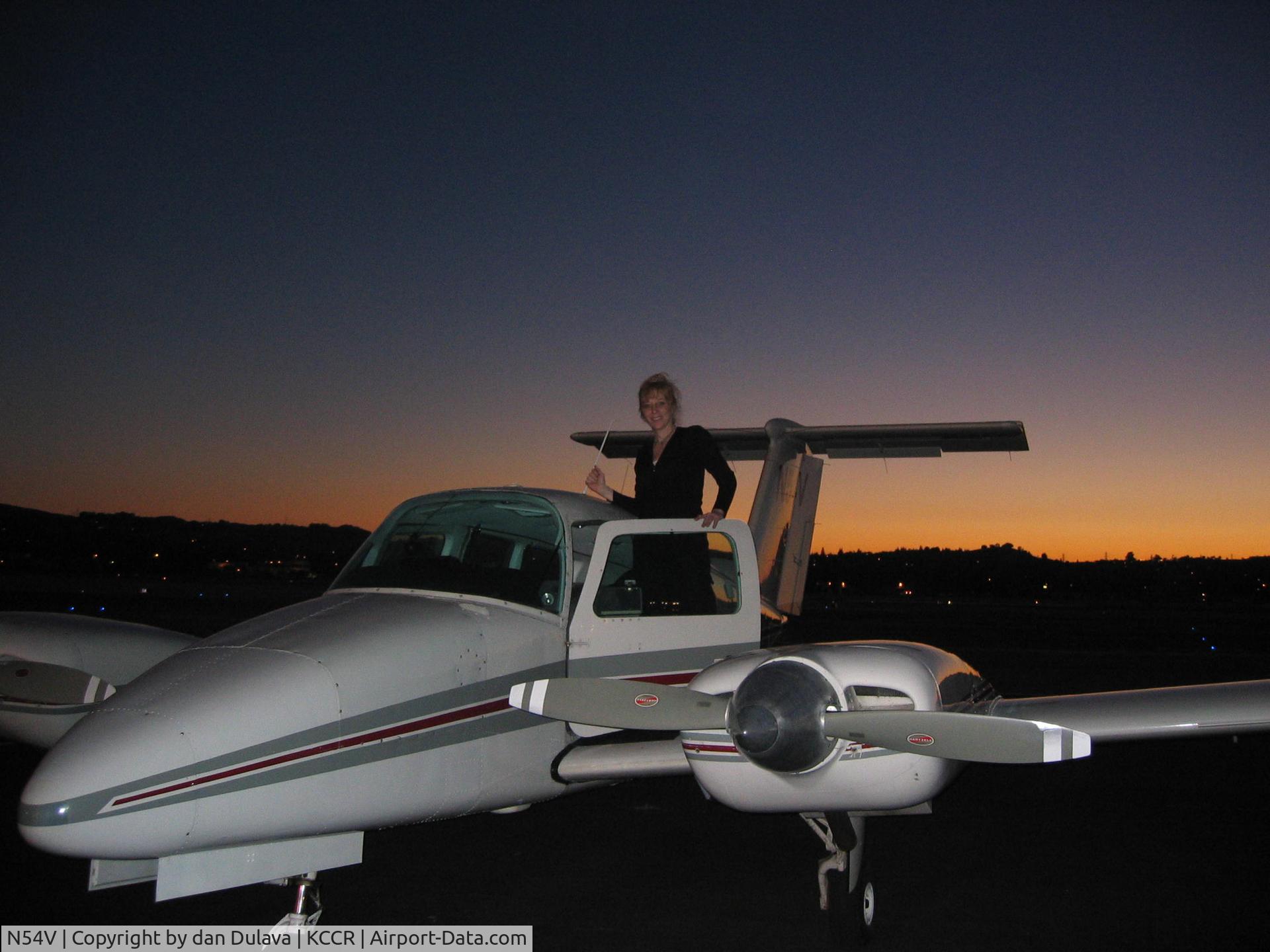 N54V, 1980 Beech 76 Duchess C/N ME-313, Typical California sunset at Buchanan airport.