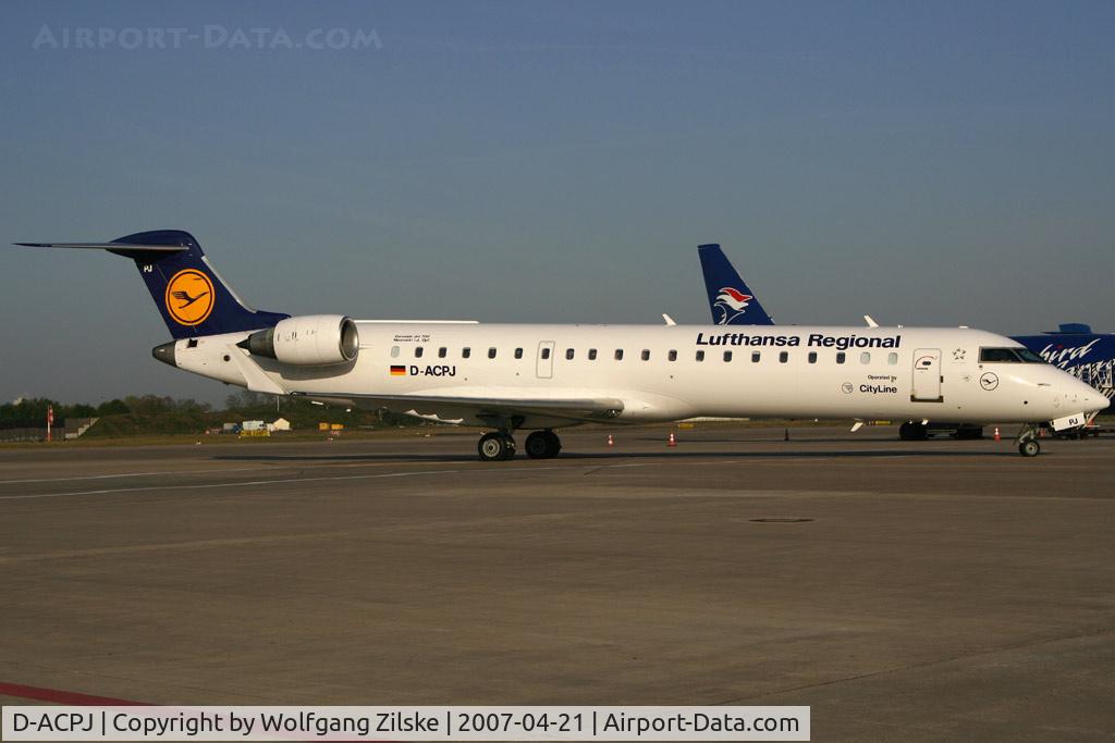 D-ACPJ, Canadair CRJ-701ER (CL-600-2C10) Regional Jet C/N 10040, visitor