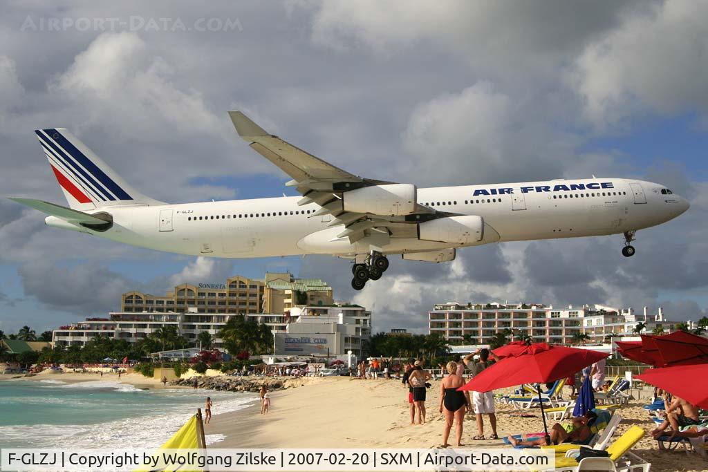 F-GLZJ, 1997 Airbus A340-313X C/N 186, visitor
