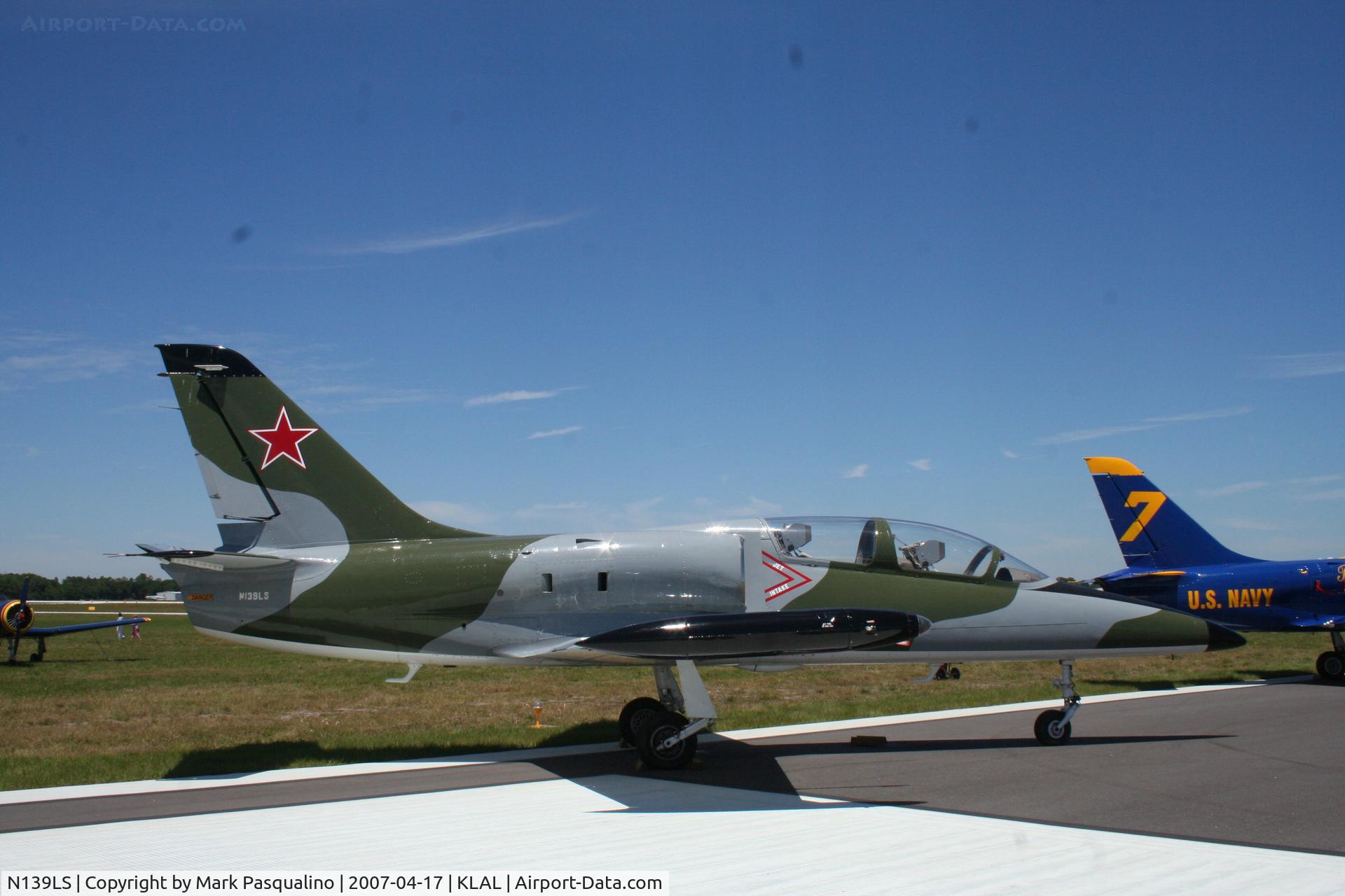 N139LS, 1974 Aero L-39C Albatros C/N 330202, L39C