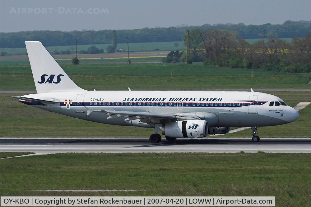 OY-KBO, 2006 Airbus A319-131 C/N 2850, SAS A319 in retro look.