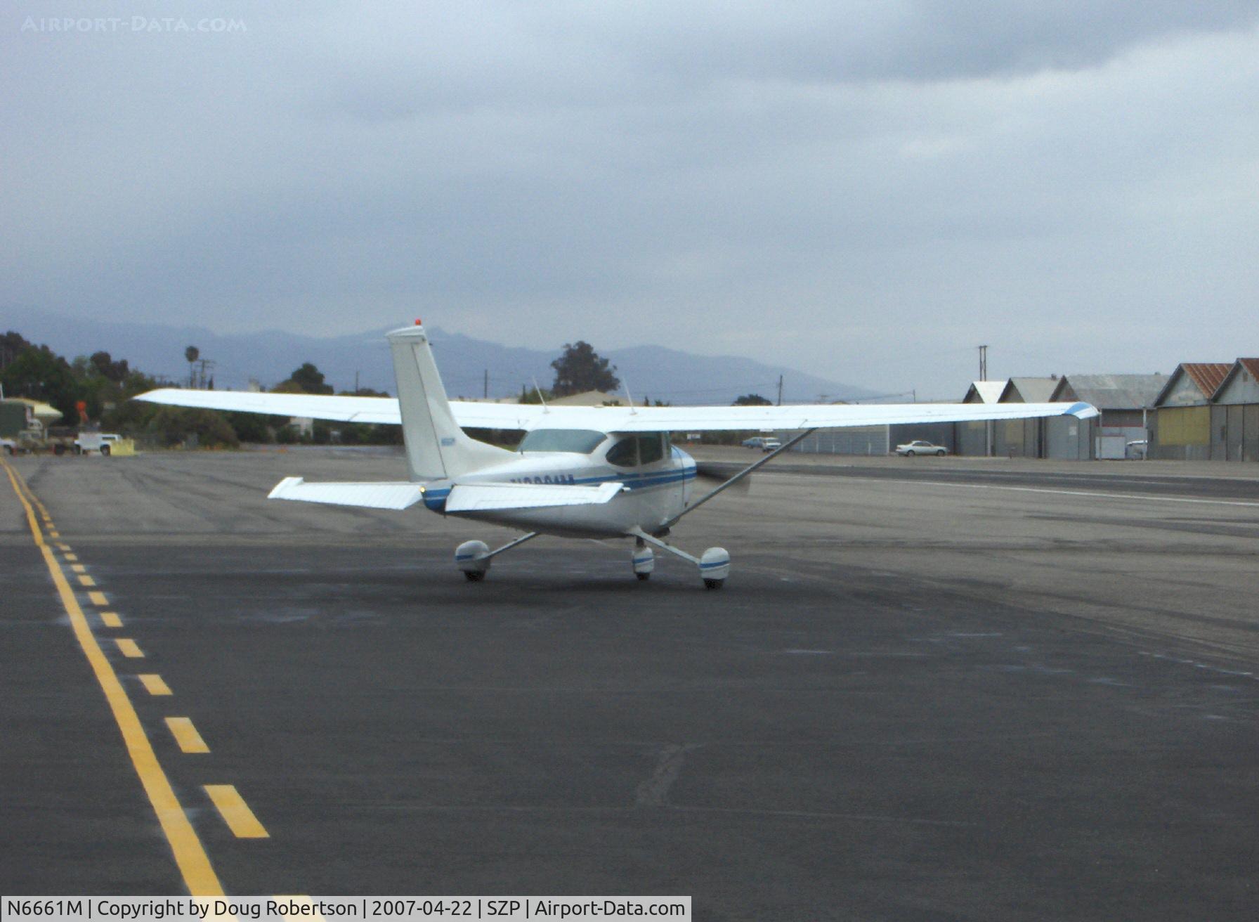 N6661M, 1975 Cessna 182P Skylane C/N 18263793, 1975 Cessna 182P SKYLANE, Continental O-470-S 230 Hp, taxi to Rwy 22