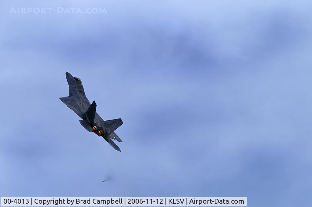 00-4013, Lockheed Martin F/A-22A Raptor C/N 4013, United States - US Air Force (USAF) / Lockheed Martin F/A-22A Raptor - Aviation Nation 2006