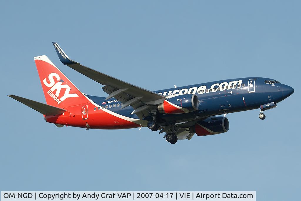 OM-NGD, 2006 Boeing 737-76N C/N 32674/1952, Skyeurope B737-700