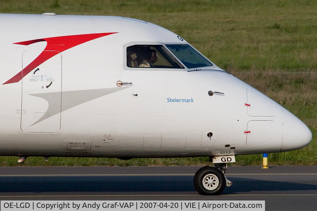 OE-LGD, 2000 De Havilland Canada DHC-8-402Q Dash 8 C/N 4027, Austrian Arrows DHC8-400
