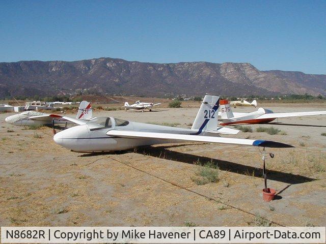 N8682R, 1963 Schweizer SGS 1-26B C/N 212, Taken in 2000