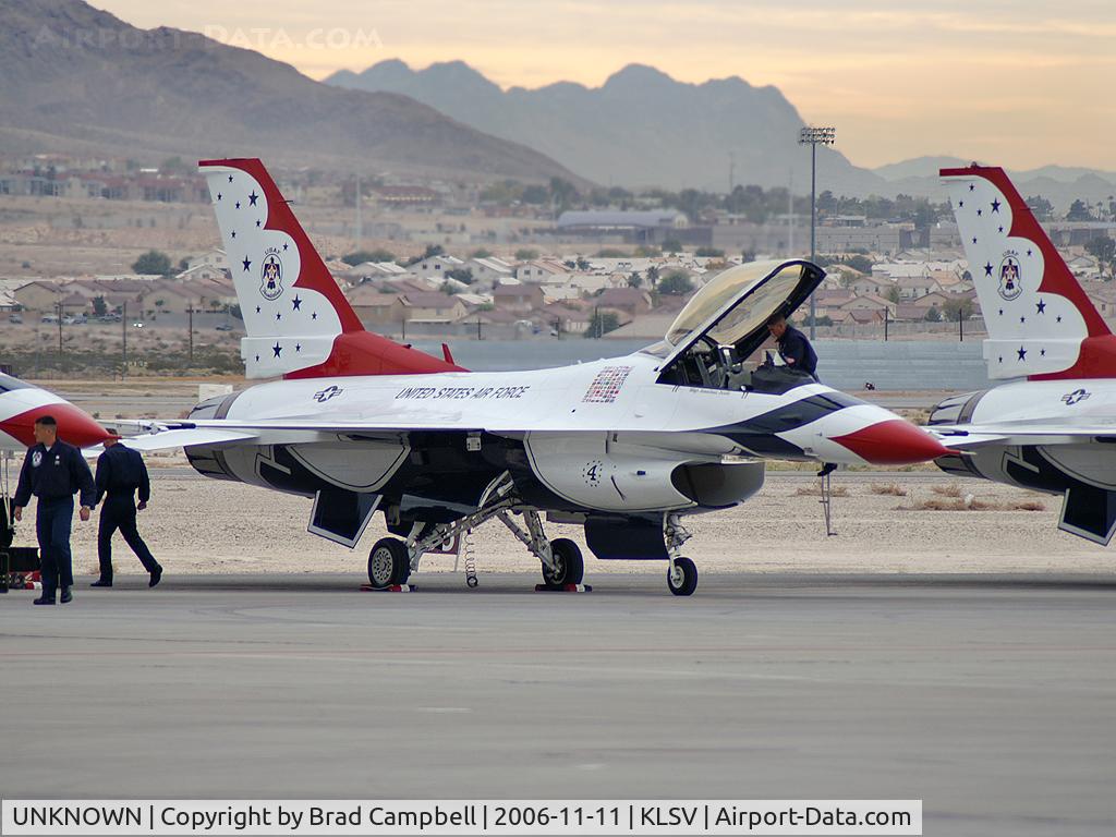 UNKNOWN, General Dynamics F-16C Fighting Falcon C/N Unknown, USAF Thunderbirds - Aviation Nation 2006